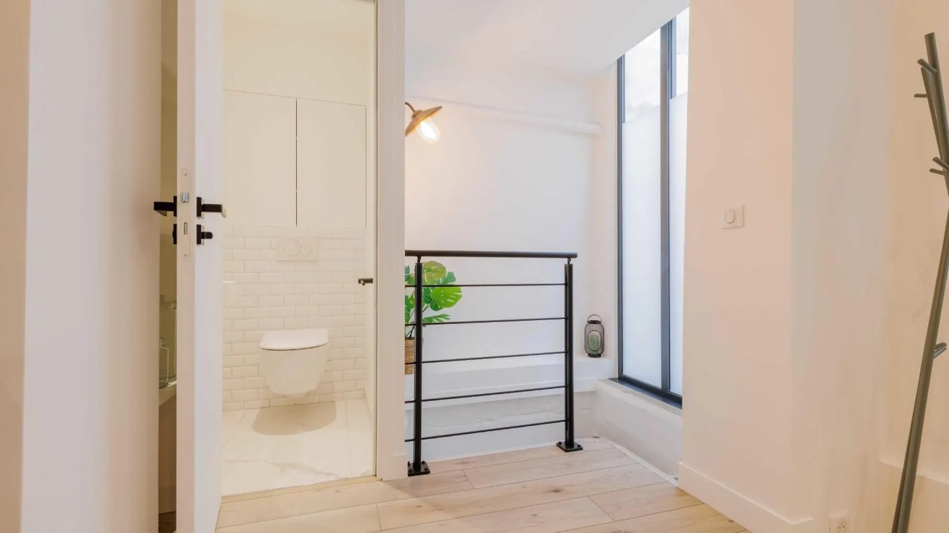 Exceptionnel Duplex A Proximite De Montmartre! Apartment Paris